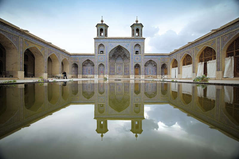 hk_c_Valerian Guillot Follow Nasir al-Molk Mosque, Shiraz, Iran.jpg