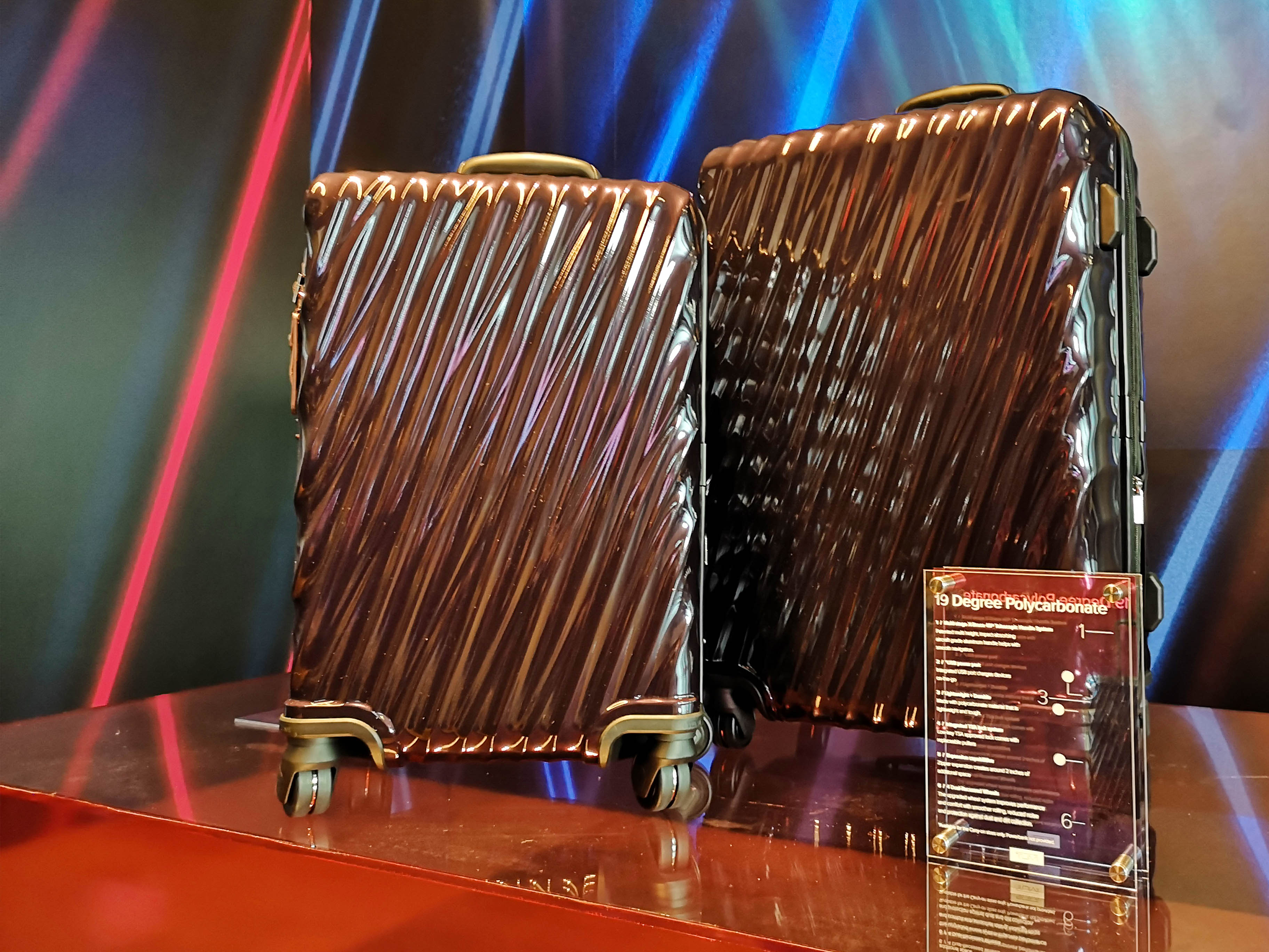 创新环保物料行李箱 让每趟旅程充满时尚感