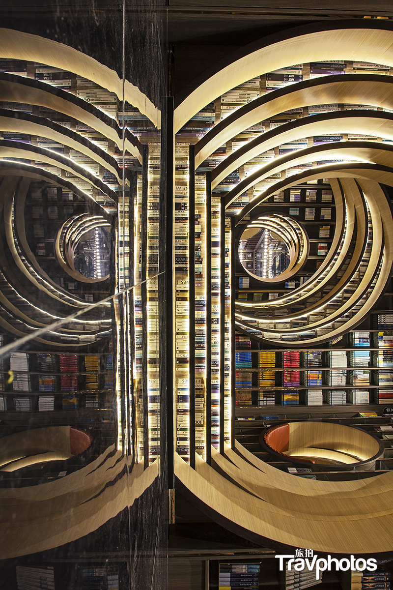 hk_c_【走進知識的隧道】 作者：郭永林（GYL）.png