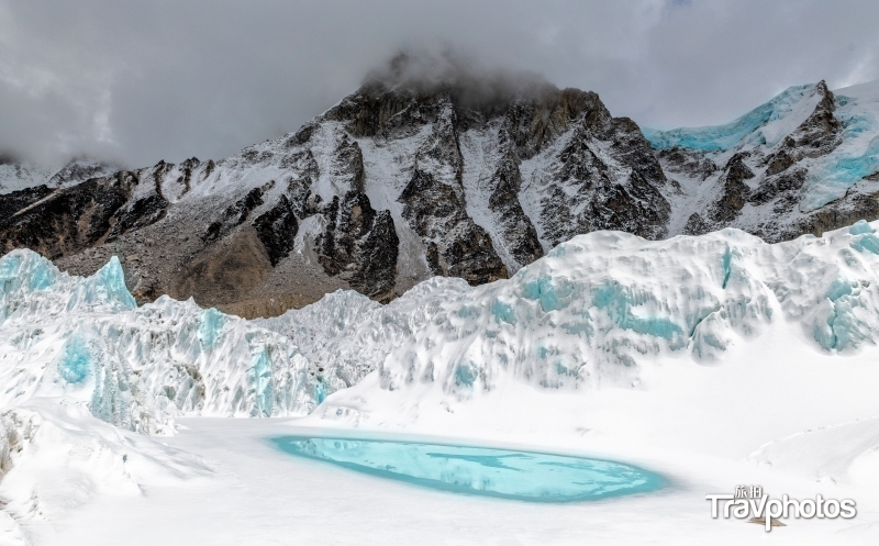 hk_c_一瞥 昆布冰川冰塔林 蘿蔔頭范.jpg
