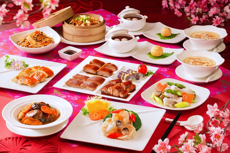 hk_c_20210128_HKDL_CNY_Crystal Lotus_Prosperity Year Dinner Set Menu.jpg