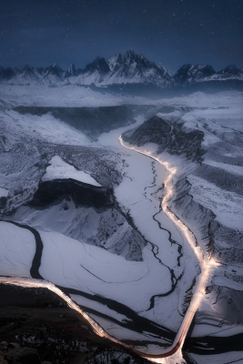 hk_c_35、夜明 新疆沙灣縣安集海大峽谷 施揚.jpg