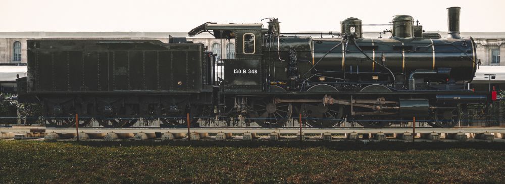 hk_c_5. 東方快車原裝火車頭和燒煤車廂全貌。圖片來源：Orient Express.jpg