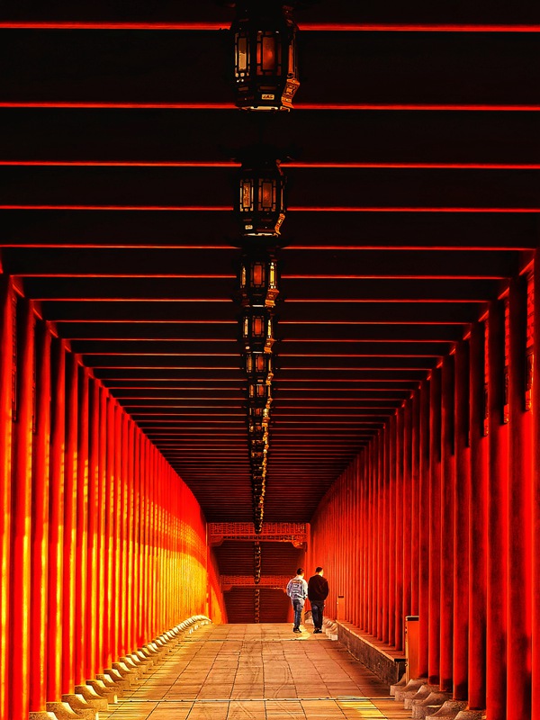 hk_c_父子時光 河南駐馬店 山高人為峰.jpg