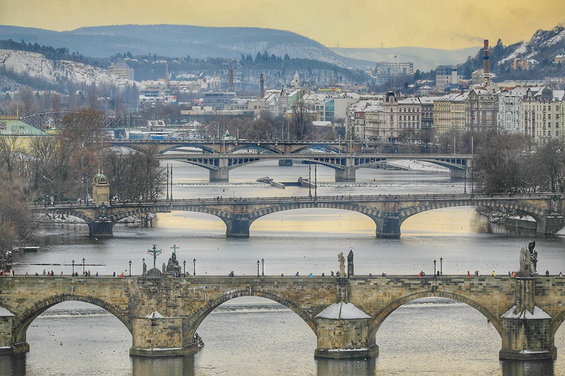 hk_c_雪後美色 王開苗.jpg