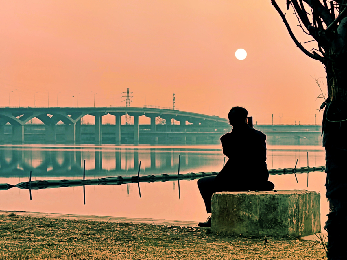 hk_c_臘月落日照 湖北省武漢市野芷湖 尹發躍.jpg