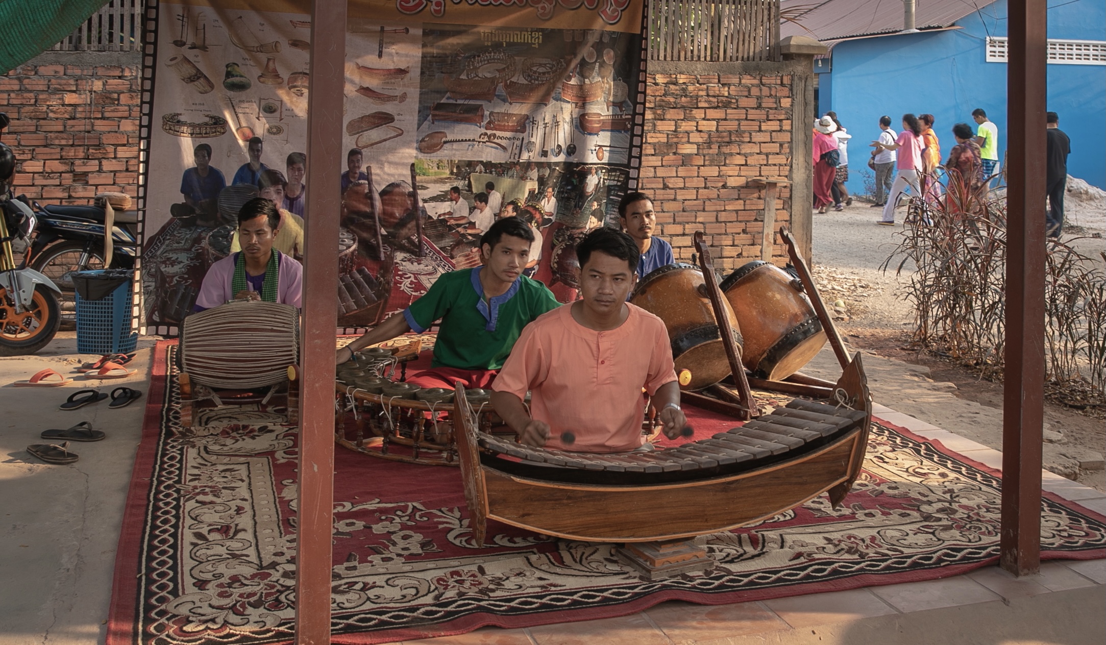 hk_c_柬埔寨鄉村樂隊 浙江 笑天.jpeg