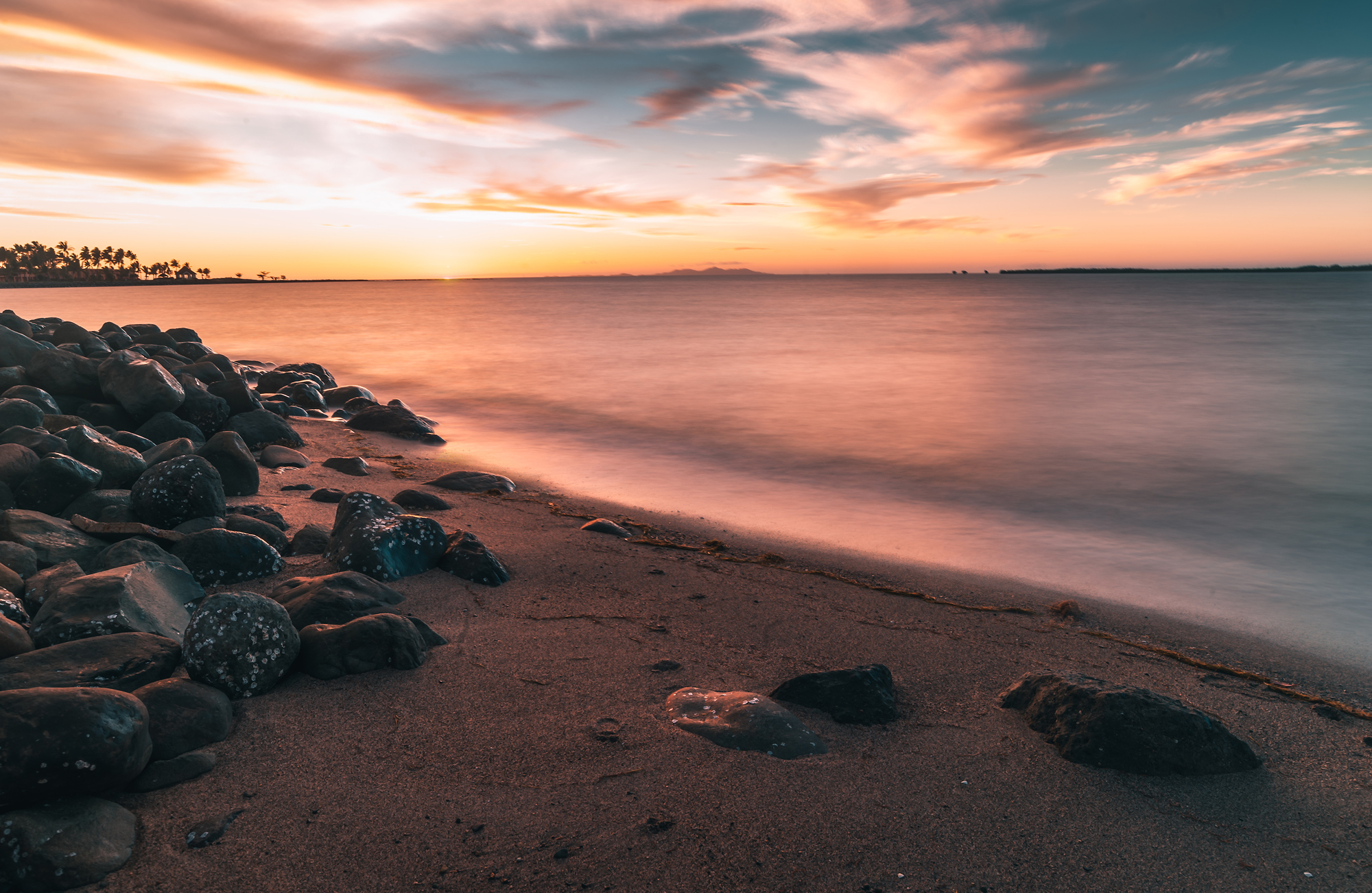 hk_c_斐濟。南太平洋的黃昏 一介布衣.jpeg