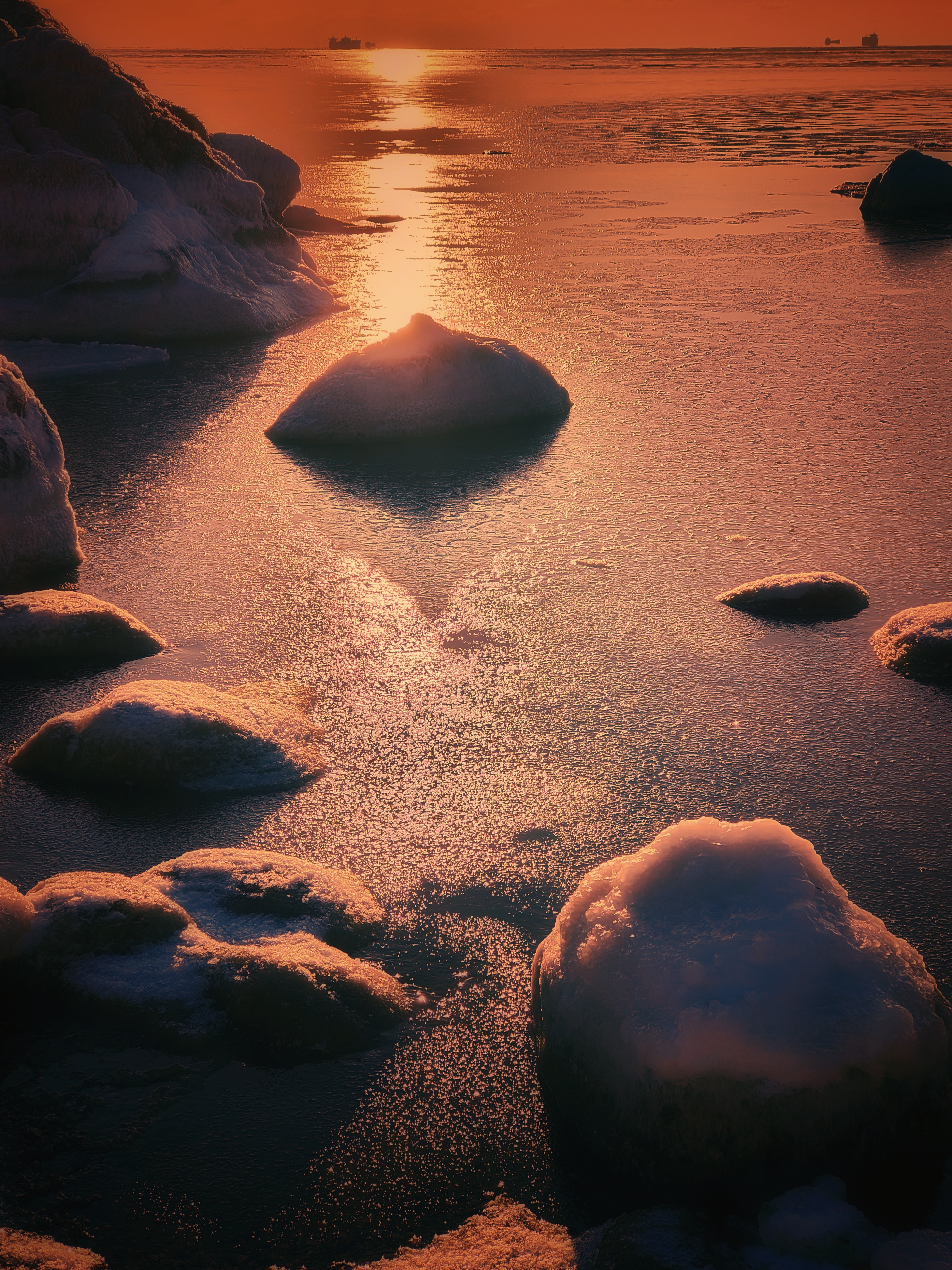 hk_c_冰海--攝於北戴河，氣溫驟降，海面結冰--王立志.jpeg